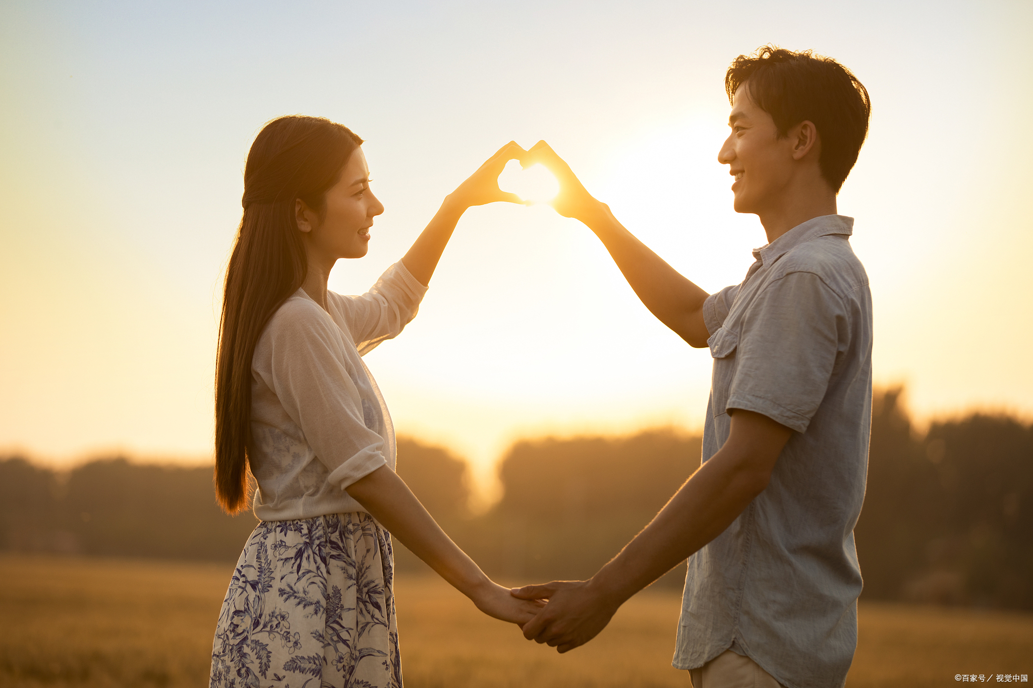 夫妻备案的房产离婚怎么办